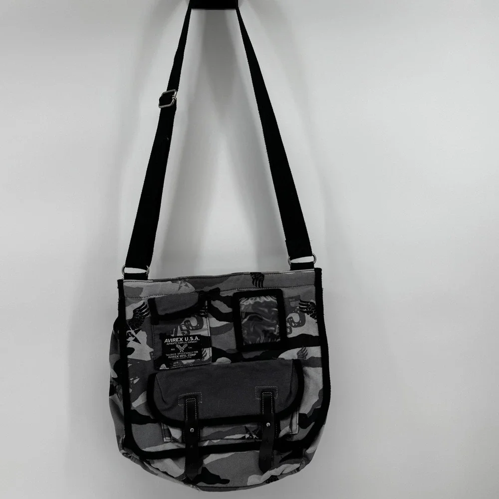 Avirex usa square